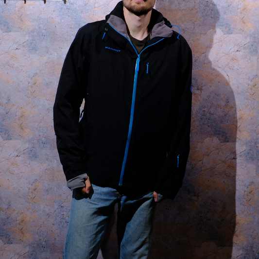 Mammut black jacket