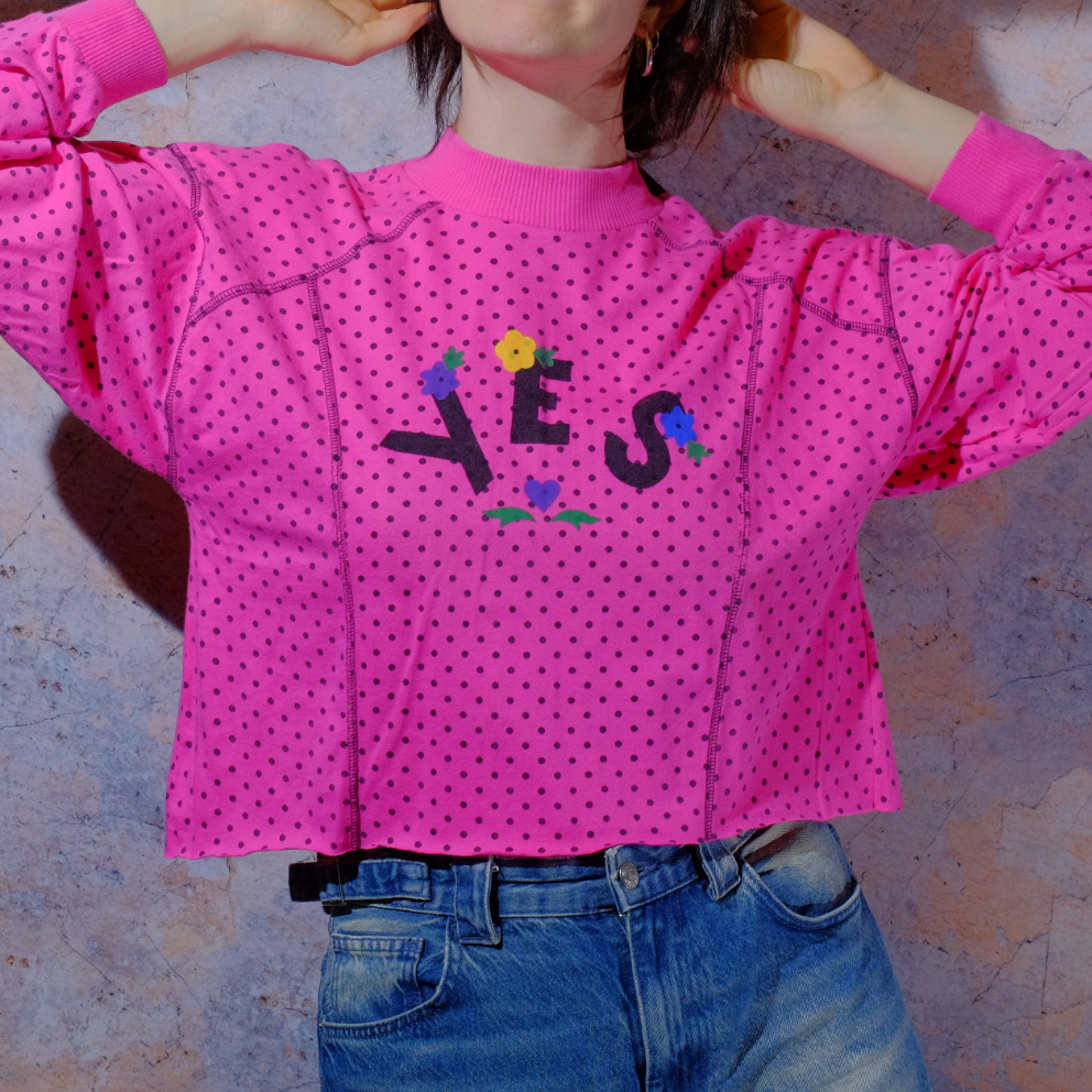 yes pink dotted top