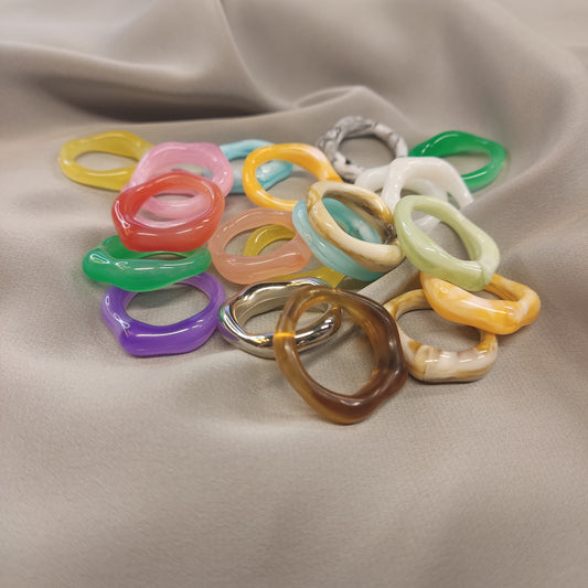 colorful curved  resin rings