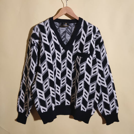 makes you wanna swing both ways black and white pullover