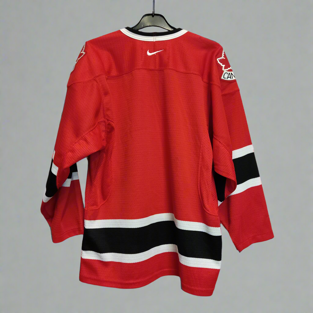 canada red long sleeve shirt