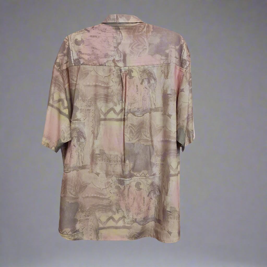 broken statue pink shirt