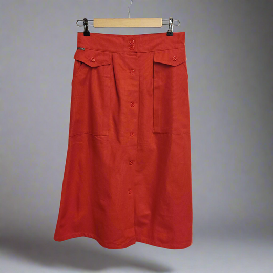 kokkinoskoufutsa's red skirt